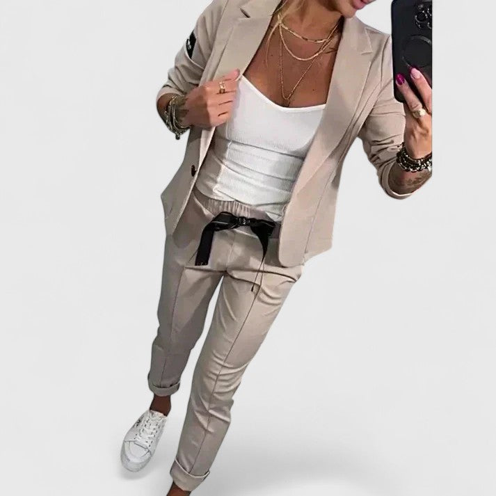 Kina | Elegantna Dvodelna Postava