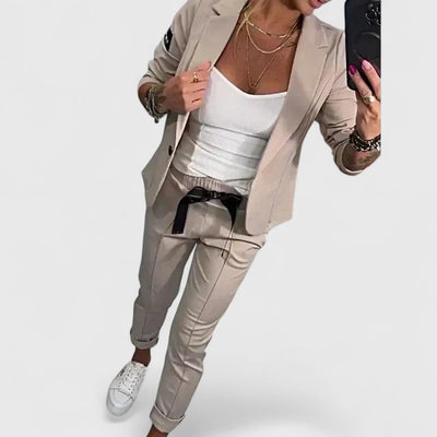 Kina | Elegantna Dvodelna Postava