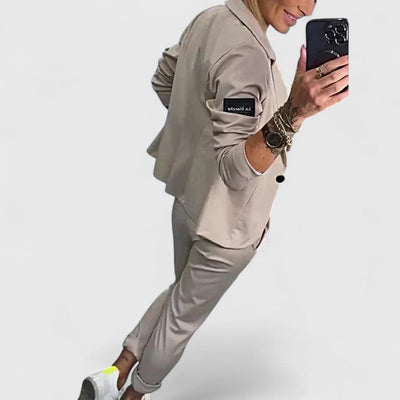 Kina | Elegantna Dvodelna Postava