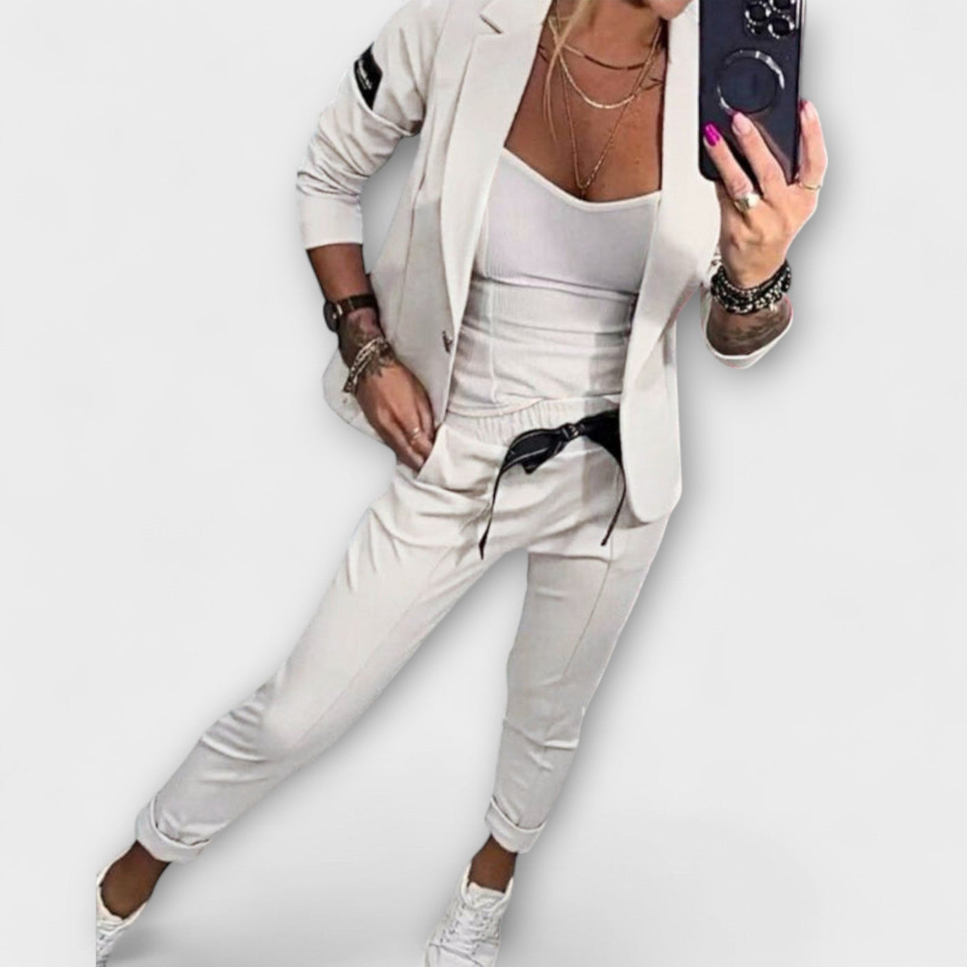 Vionne | Elegantan Set Topa, Jakne i Pantalona